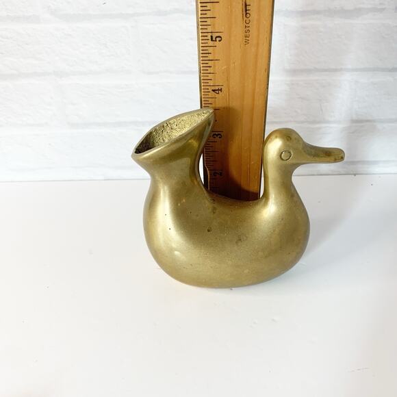 Vintage Brass Duck Vase 4" MCM Decor Stylized Curvy Design Minimalist - Picture 8 of 8